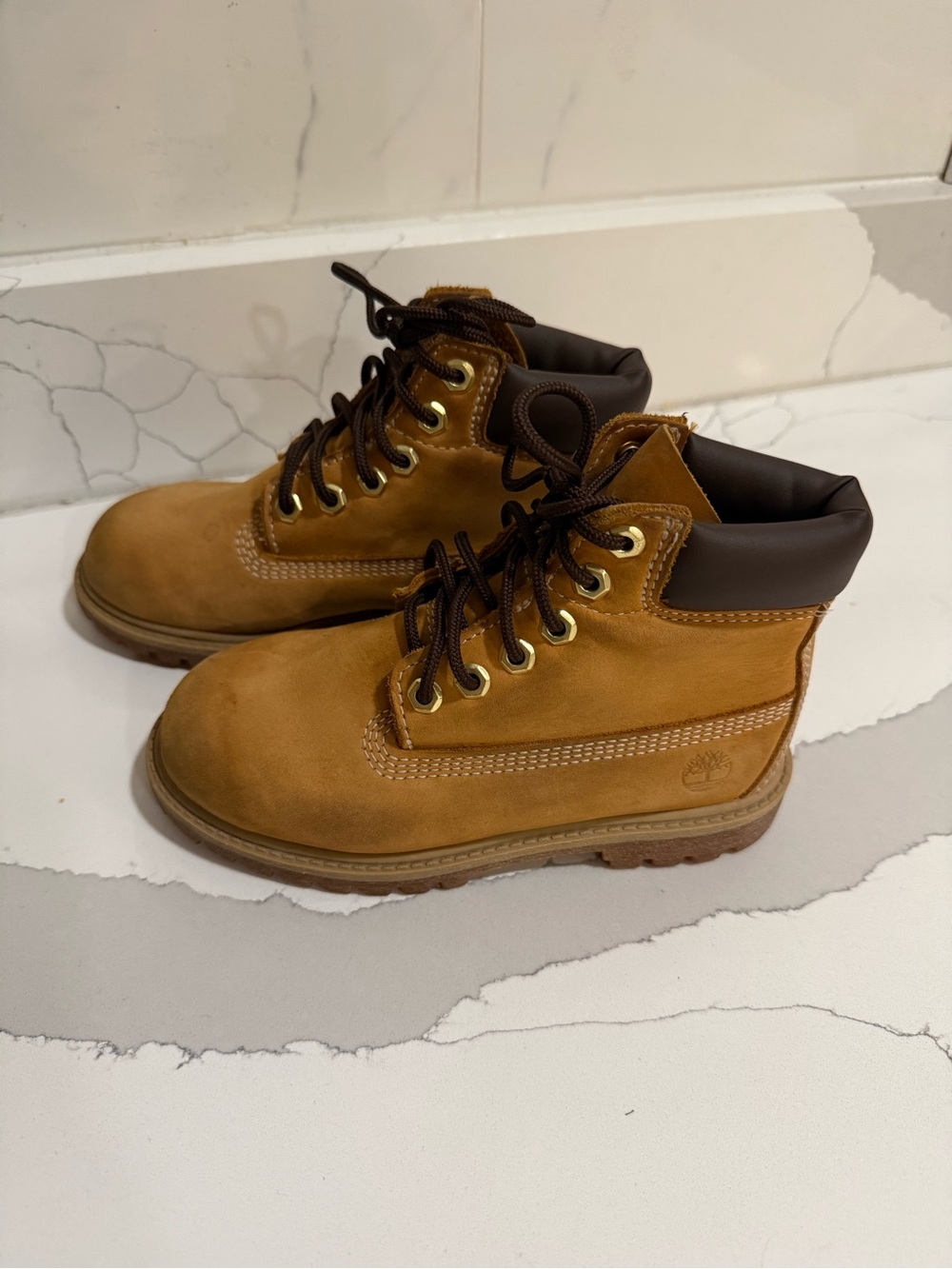 Timberland Classic Waterproof Wheat Nubuck 6” Boots | Boys 12